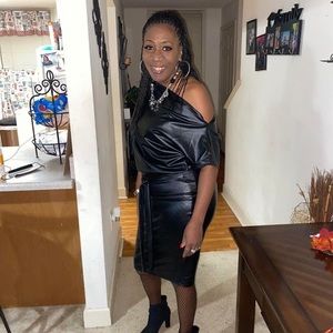 Meet your Posher, Gloria